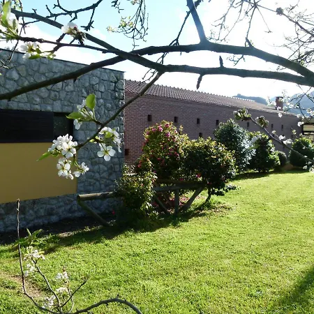 Venancios Otel Bones